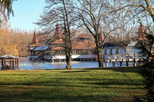 Facilities, ****Heviz Springs Apartments in Hévíz