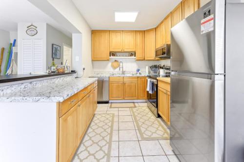 Jensen Beach Home quarter Mi to Beach Access! in Jensen Beach, USA