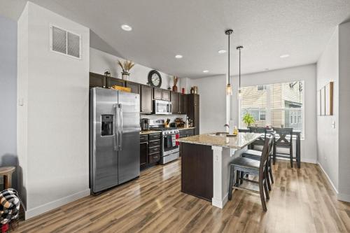 Uptown Avenue - Broomfield in Broomfield