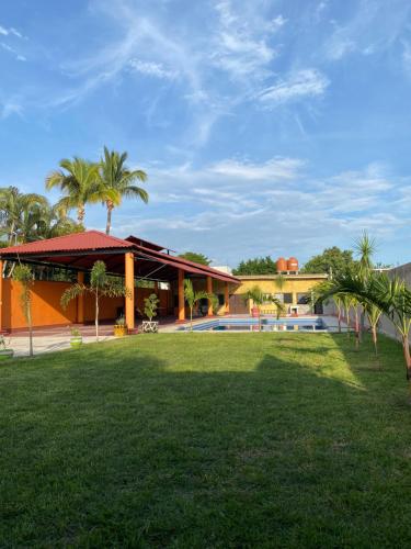 Los Tulipanes in Miacatlán, Mexico