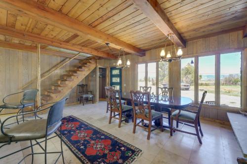 Spacious Pinedale Home with Mountain Range View in Pinedale