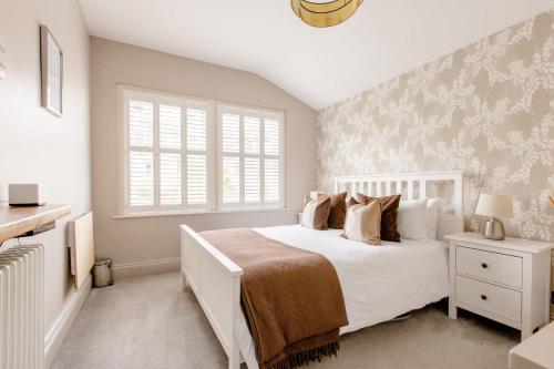 Luxury King-Bed EnSuite with Tranquil Garden Views, London