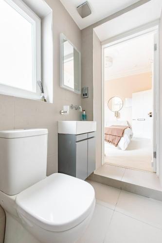 Luxury King-Bed EnSuite with Quiet Private Patio, Londýn (fotografie 4)