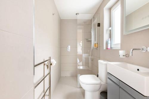 Luxury King-Bed EnSuite with Quiet Private Patio, Londýn (fotografie 10)
