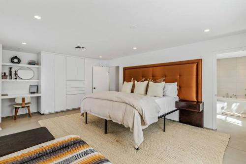 Coachella/Stagecoach Palm Desert Oasis in Palm Desert, USA