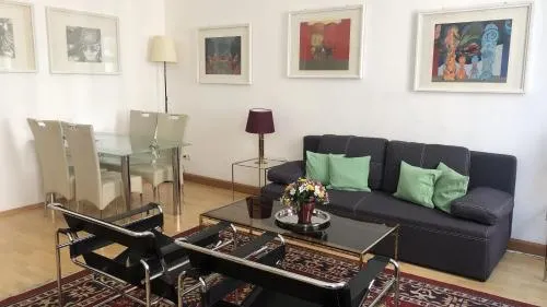 Quiet 2-room flat, walking distance to City Centre in Wien, Österreich