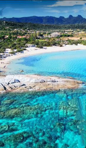 ORIENTE BedRoom&Sea, a 5 minuti dal mare con clima,TV, zanzariere, doccia esterna , parcheggio e veranda