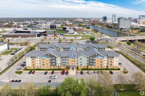 WaterWalk Wichita Downtown - Apartment - Wichita