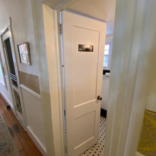 The Ocean House - image 4