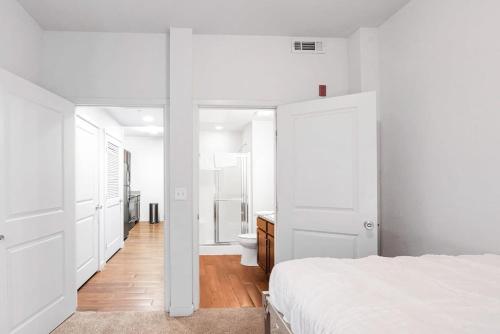 Private 2Bdrm Apartment Convenient to All Private 2Bdrm Apartment Convenient to All