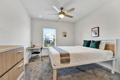 Dockside living in Clemson 2 bedroom Unique Amenities in Clemson, USA