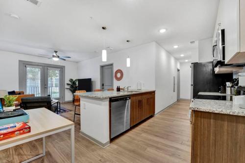 Dockside Lake Hartwell 2BR with Unique Amenities in Clemson, USA
