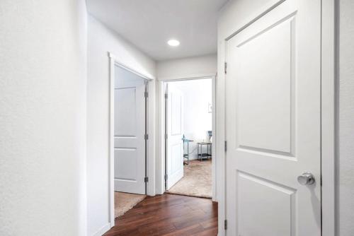 3BR Apartment Near University of Northern Colorado 3BR Apartment Near University of Northern Colorado