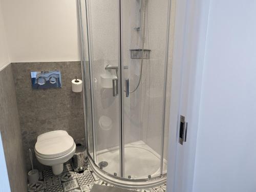 Acqua Beach Weymouth - image 7