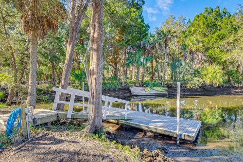 Charming Riverfront Home with Kayaks!