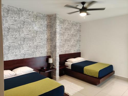 Double Room image 5