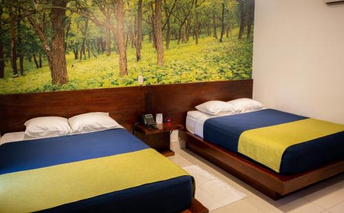 Double Room image 6