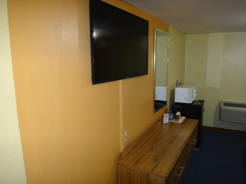 Tri State Motel - image 5