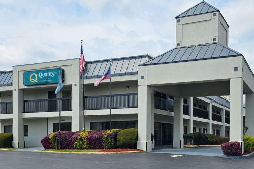 Quality Inn near Six Flags Douglasville - Hotel