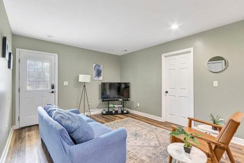 2 Units, Near Dwtn - American Oasis, Huntsville (Foto 3)