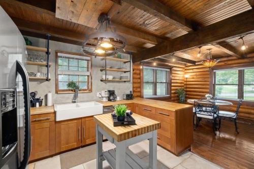 Campbell Log Cabin! Historic Charm Modern Luxury - image 12