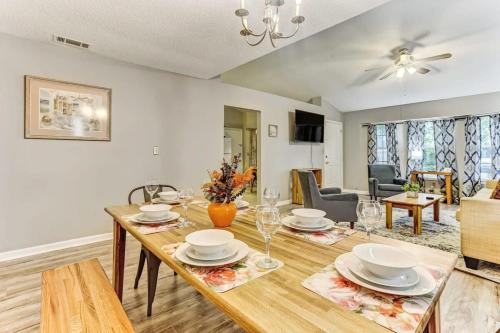 The Groovy Getaway on Garfield The Groovy Getaway on Garfield