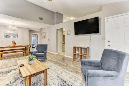 The Groovy Getaway on Garfield The Groovy Getaway on Garfield