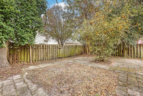 The Groovy Getaway on Garfield The Groovy Getaway on Garfield