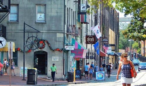 The Groovy Getaway on Garfield The Groovy Getaway on Garfield