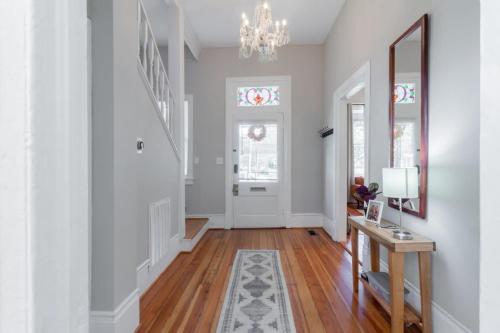 Mighty Mildred- Historic-Walkable-Mins to Riverwalk in Columbus, USA