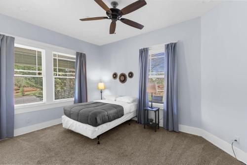 Near the Airport & Renovated East Lake Craftsman