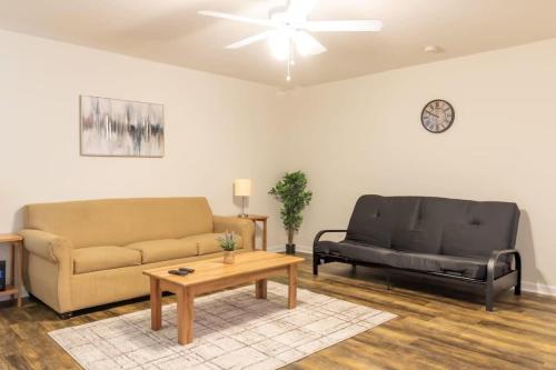 The Modern Guest House Benning in Your Backyard - image 7