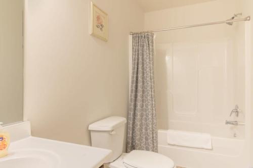 The Modern Guest House Benning in Your Backyard - image 2