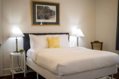Mins to ASU & Downtown- Foxy on Felder in Montgomery, USA