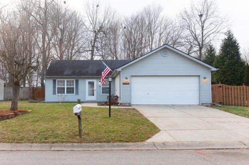 Chapel Hill Charmer- Close to Interstates in Indianapolis, USA
