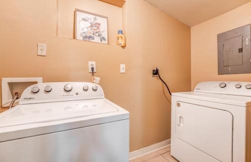 Mins to Graceland & Airport- Whitehaven Hideaway Mins to Graceland & Airport- Whitehaven Hideaway