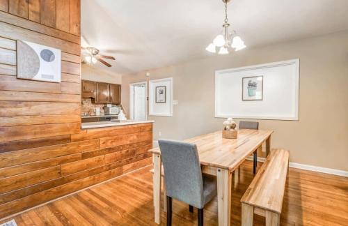 Mins to Graceland & Airport- Whitehaven Hideaway Mins to Graceland & Airport- Whitehaven Hideaway