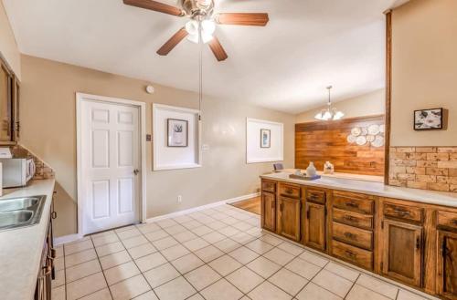 Mins to Graceland & Airport- Whitehaven Hideaway Mins to Graceland & Airport- Whitehaven Hideaway