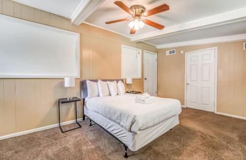 Mins to Graceland & Airport- Whitehaven Hideaway Mins to Graceland & Airport- Whitehaven Hideaway