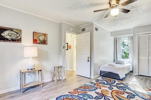 The Oatland Island Oasis-15 min to Downtown Tybee - image 10