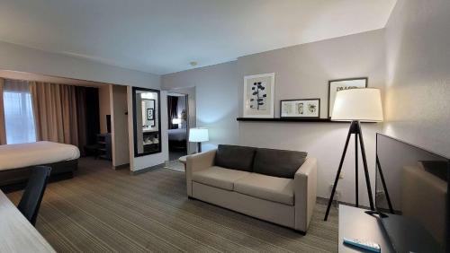 Country Inn & Suites By Radisson, McDonough, GA in McDonough, USA