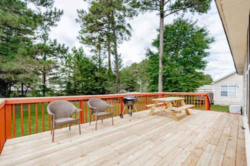 Idyllic in Irmo-Close to Lake Murray-Ft Jackson-Outdoor Adventures in Irmo, USA