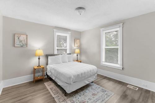 10 Mins to Legion Field- Ensley Highlands Hideaway in Birmingham, USA