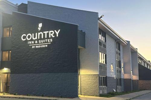 Country Inn & Suites by Radisson, Dunbar - Charleston