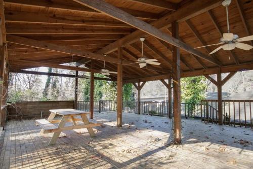 Birmingham Bungalow- less the 10 Mins from Downtown in Birmingham, USA