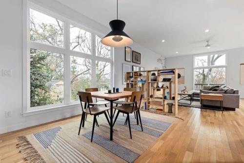The Raleighy Modern Craftsman in Raleigh, USA