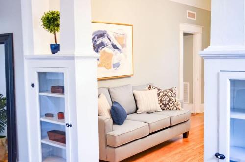 Modern & Centrally Located Stay at Calypso Dreams, Mobile (foto 2)