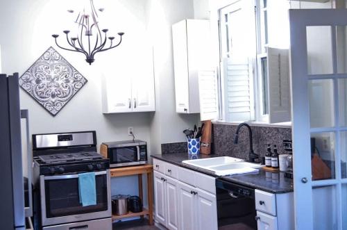 Modern & Centrally Located Stay at Calypso Dreams, Mobile (foto 8)