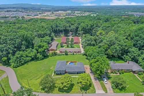 The Cozy Oasis - image 9