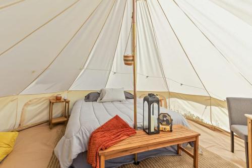 Farm Glamp, Outdoor Shower, Pool! 15min to Chatt! in Chattanooga, USA